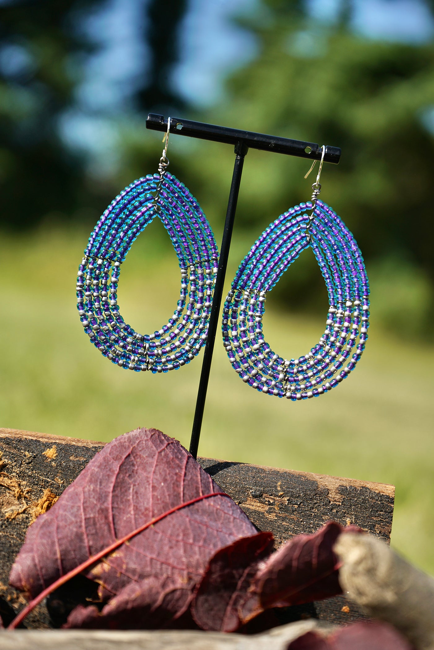 Joyful (Enipai) Oval Dark Blue/White