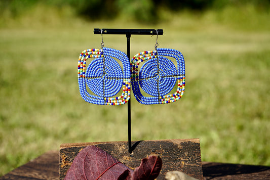 Strong (Nago)     Square     Periwinkle