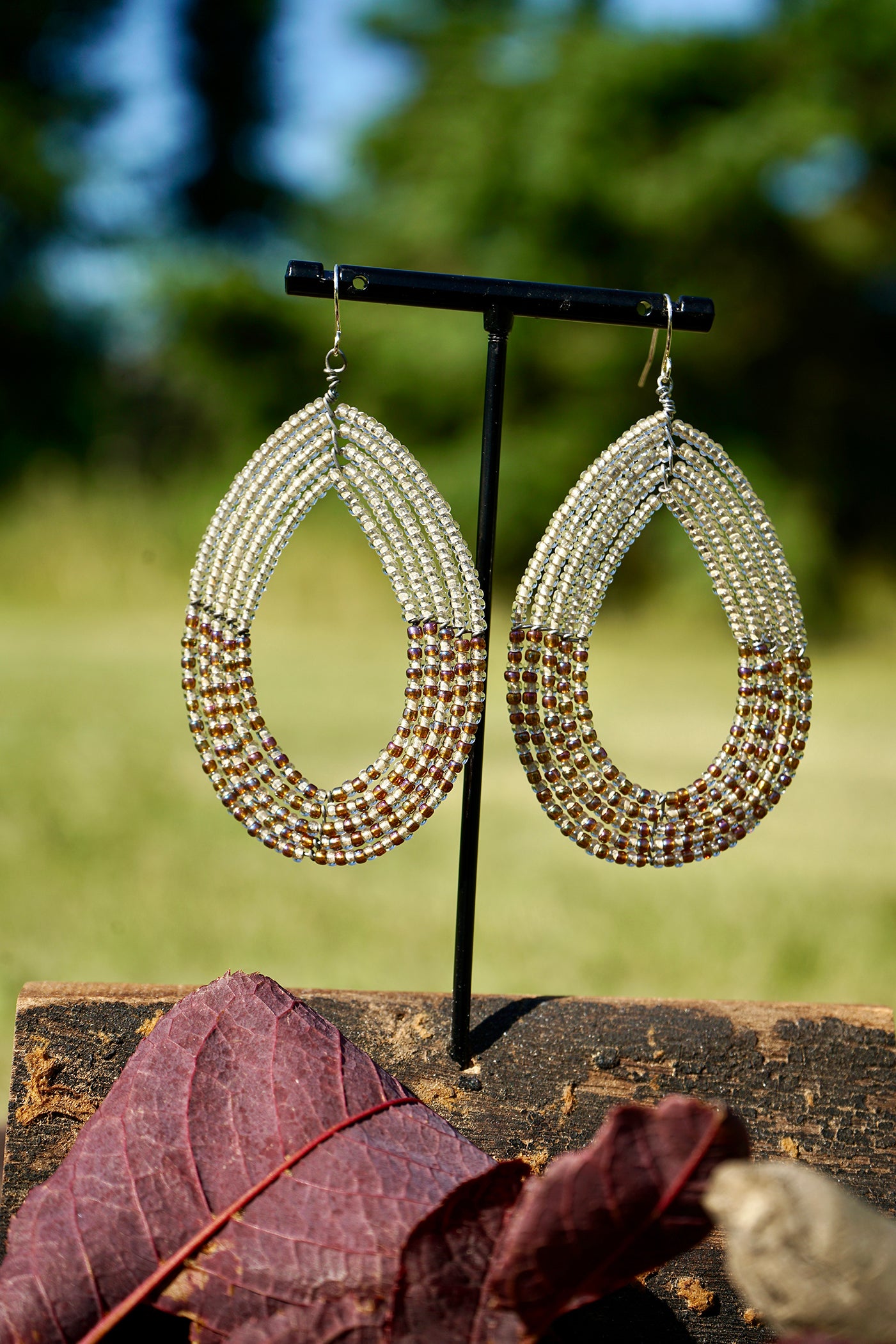 Joyful (Enipai)   Oval     Brown/White